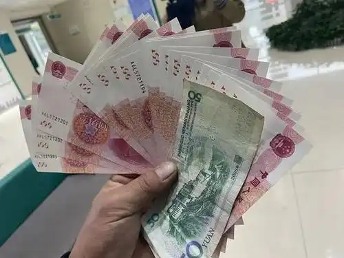 亳州一村民家中起火5万元现金被烧还能换钱吗