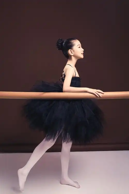 阿义的儿童摄影作品《 light dance》