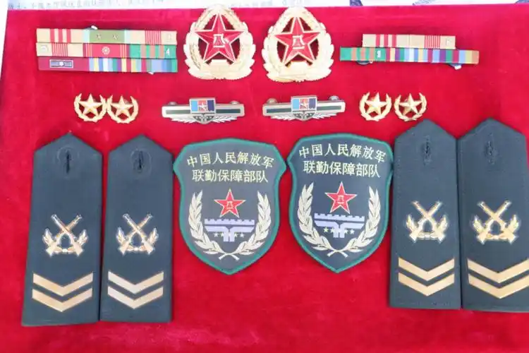 那就好好告个别吧再见了老班长