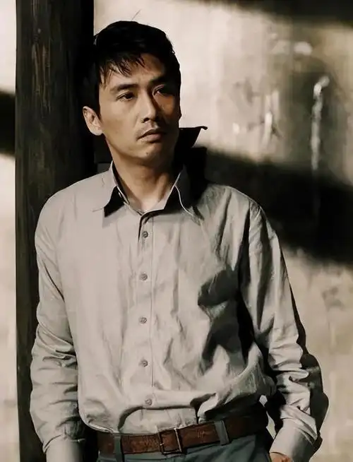 柳云龙被曝已离婚婚内出轨合伙人两人还偷偷生下私生女儿