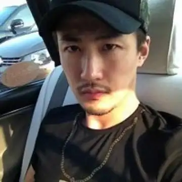 帅气成熟男生素材大全,男生头像图片-回车桌面