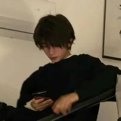 冷傲帅男霸气侧漏男生头像图片