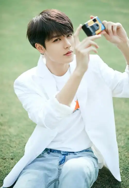 林彦俊清朗俊逸写真图片77