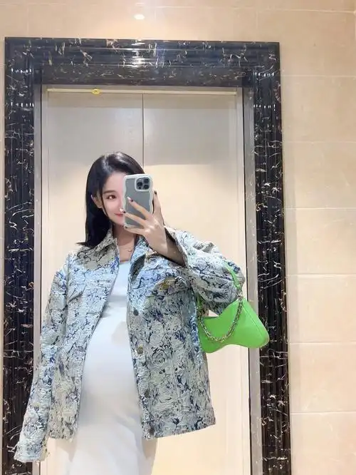 我愿意怀五胎05大肚子穿衣服太好看了