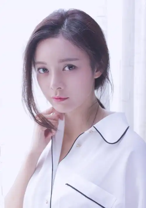 王瑞子 ruizi wang