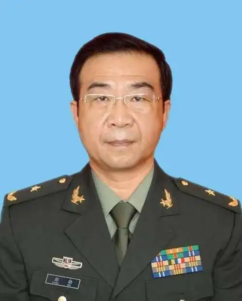 解放军陆军首任司令员都有谁他们现在都什么军衔