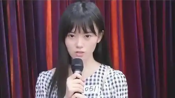 她有幸从47976名参赛者中脱颖而出,成为snh48二期