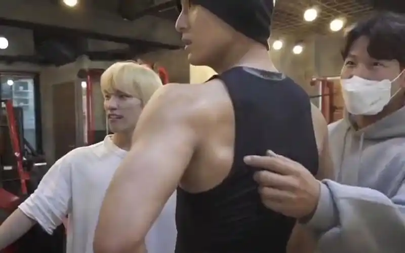 这是我能看的嘛?是会念经的肌肉唐僧!