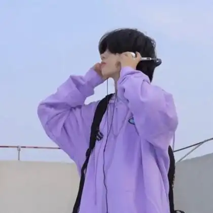 男生阳光开朗帅哥头像