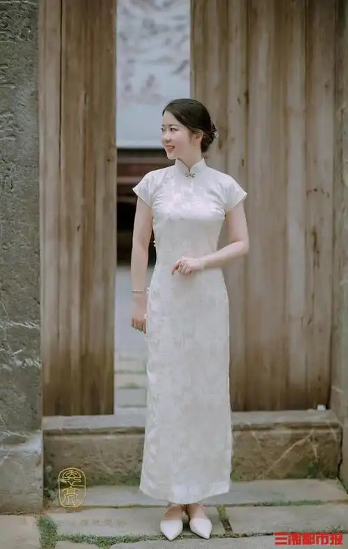 长沙姑娘做古法旗袍8年,想让古法旗袍成为流行