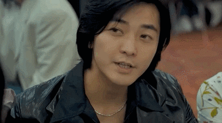 浩南重归当主角,和大反派东星乌鸦(张耀扬 饰演)对决.