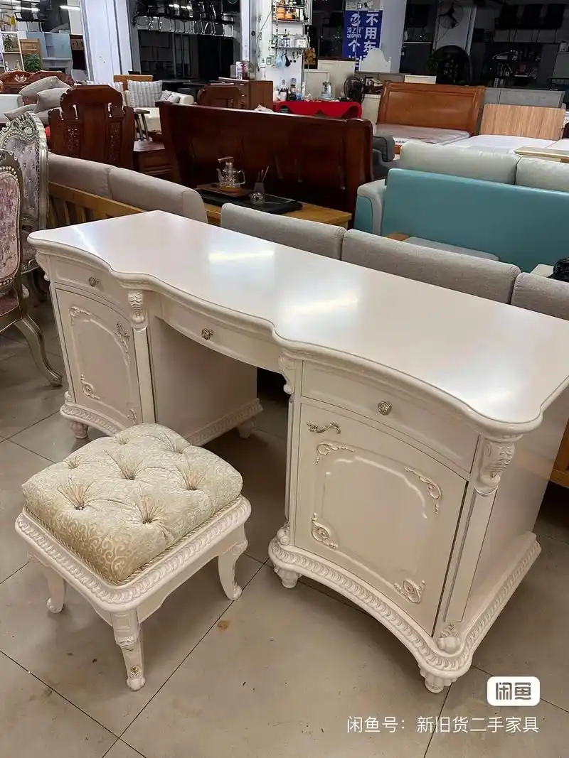 劳恩斯欧式实木书桌