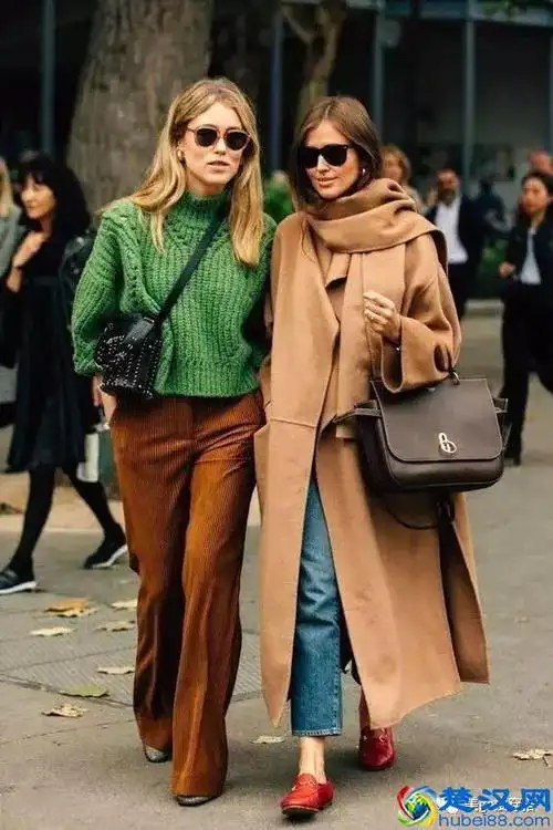 咖啡色衣服搭配什么颜色好看(搭配技巧分享)(2)