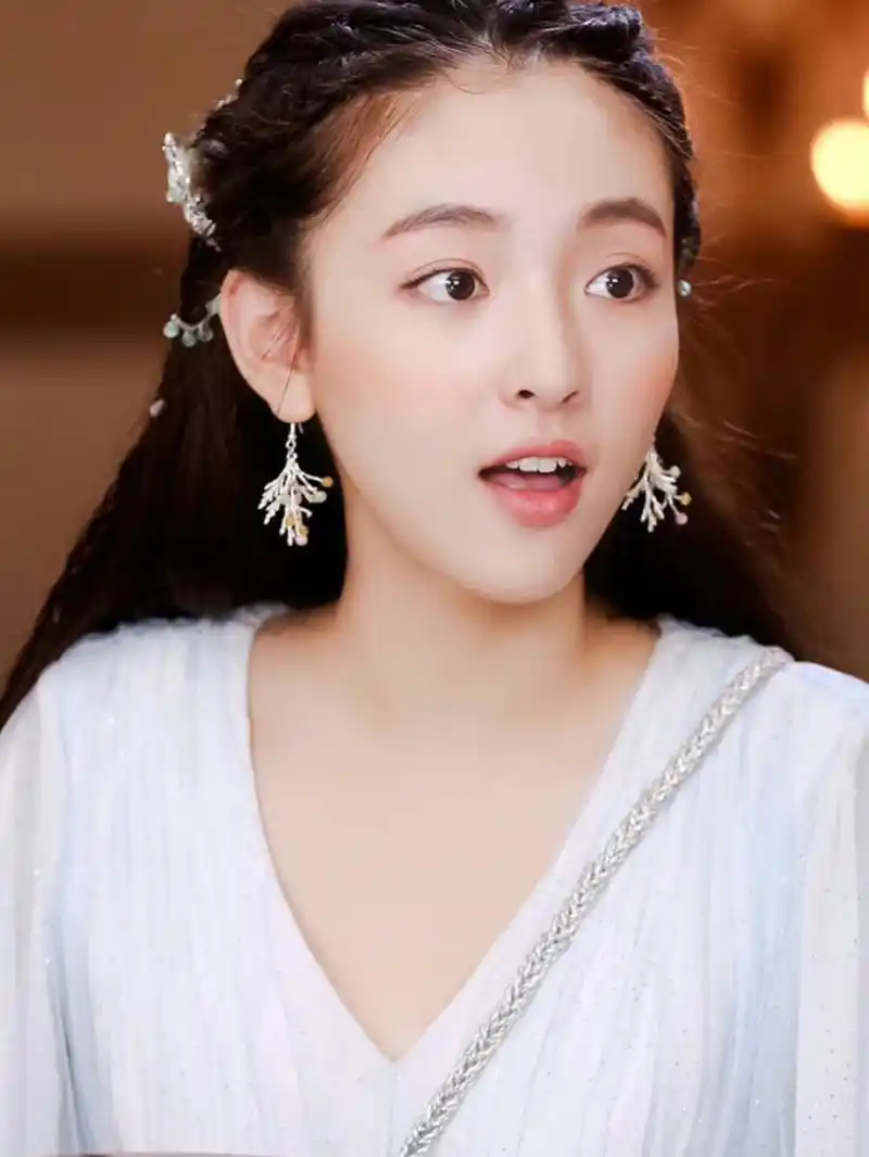 武大校花吴倩,她真是我心中的甜妹天花板