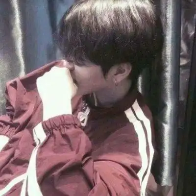 qq男生头像高冷霸气大全 后来所有人都羡慕我有你