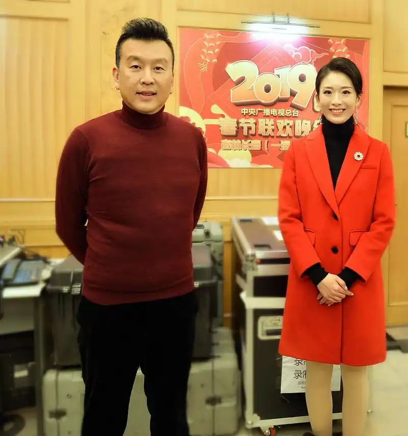 组图:岁月真是一把杀猪刀!张泽群胖到认不出