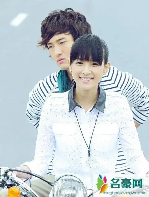 赵霁素颜照结婚没赵霁的胸照多大尺