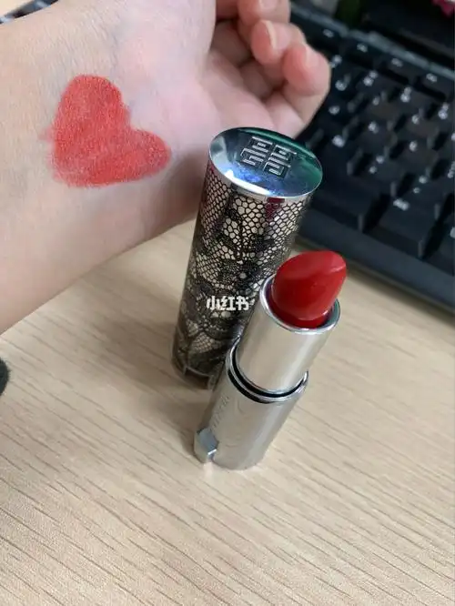 纪梵希306黑色蕾丝款