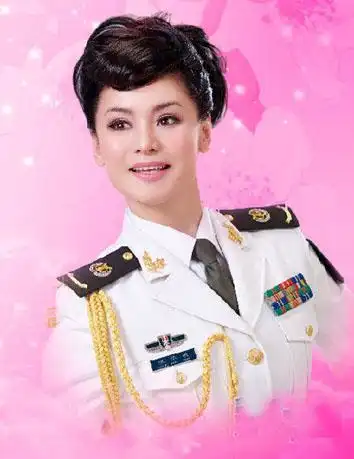 10122019二炮文工团张华敏演唱的老歌渔家姑娘在海边