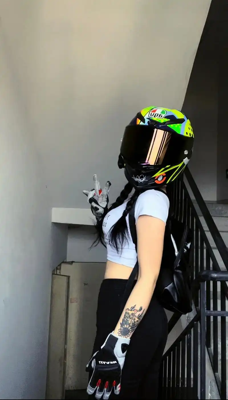 想吃什么野菜?我骑ktm 去给你挖#摩托车 #机车壁纸 #纹身