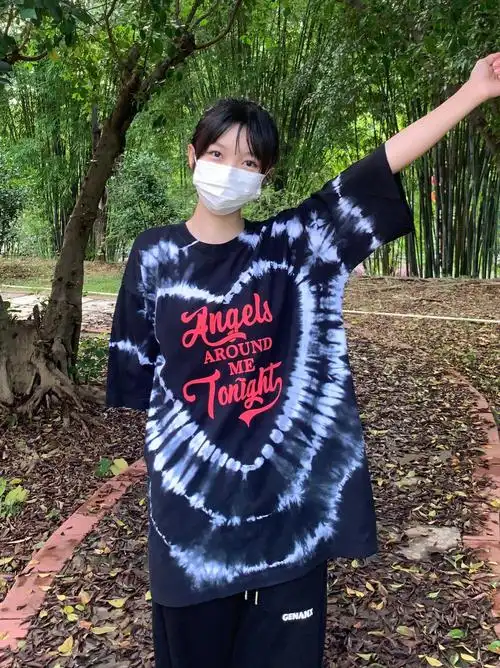 ootd甜酷扎染t分享扎染爱心t恤好个性