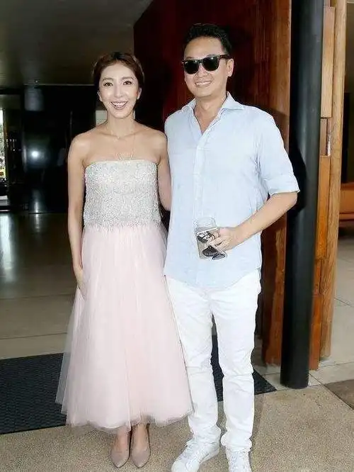 因美貌被众多男人追求,嫁石油大亨得幸福婚姻|杨谨华|张怀秋|刘德华