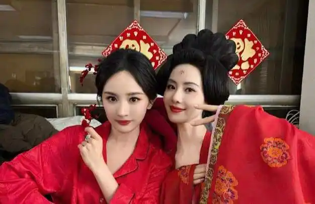 85花格局已定杨幂事业新篇章杨颖却自毁前程让人唏嘘