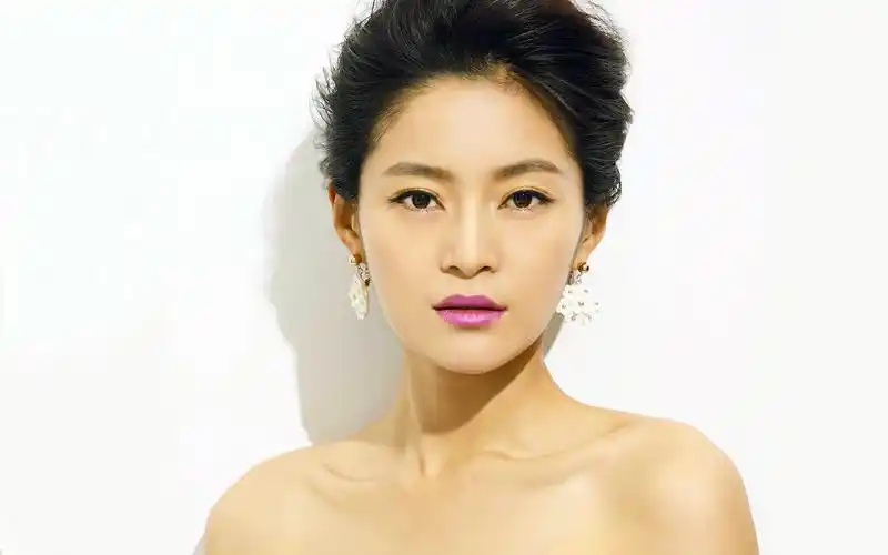 王媛可清纯动人桌面壁纸高清大图预览1920x1200_大陆明星下载_美桌网