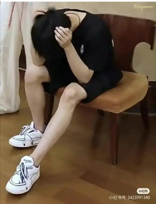 张真源超话  来欣赏爱酱的雕塑美小腿78  21566汀到了嘛  @时代