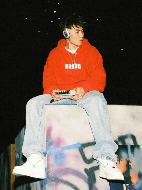 l刘聪「回到2000」专辑联名 & 五周年限定周年福袋限量发售01带你