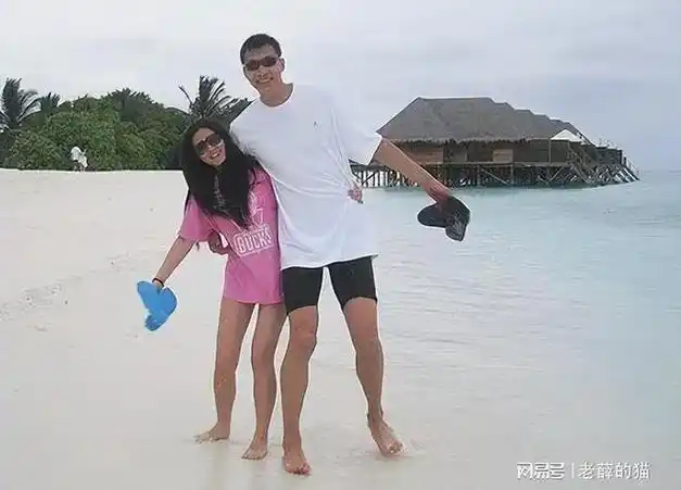 易建联转型走马上任新职位姚明再添左膀右臂