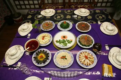 旬阳六旬家庭妇女做了40年蜀河八大件,把家宴做得特美特好吃