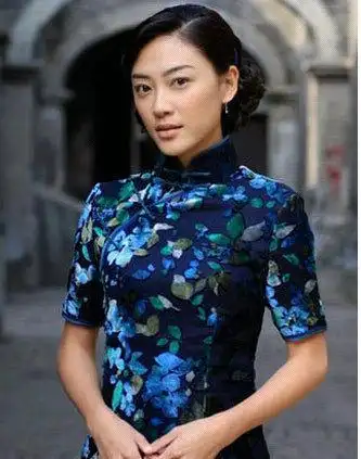 《欢喜婆婆俏媳妇》 佟金玉——戴娇倩满清格格,因看不惯家里的封建