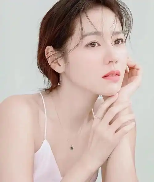 孙艺珍,仙气不输刘亦菲,清纯淡颜系颜值天花板