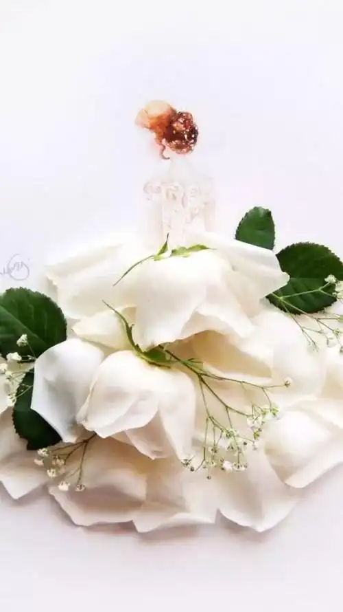 她用花瓣作画美翻了整个春天