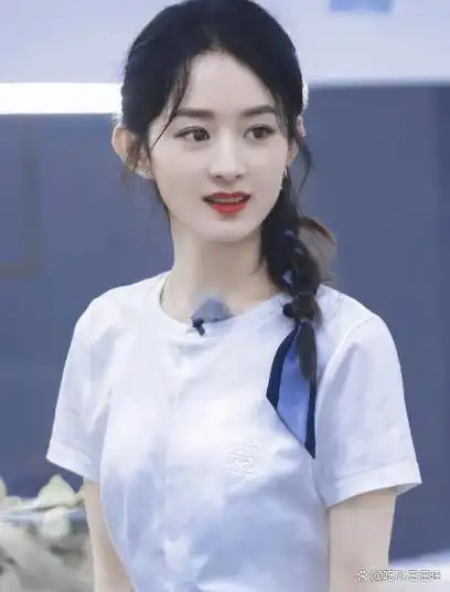 穿衬衣就算了输血管我也忍了那个戴口罩的就太糊弄观众了