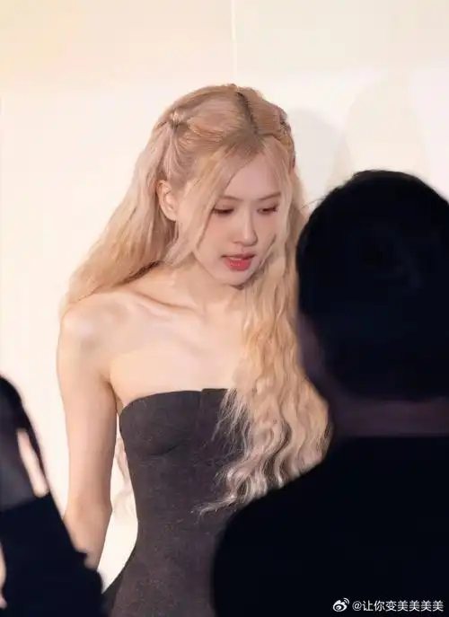 陶醉#朴彩英超话科切拉玫瑰,永远的神!