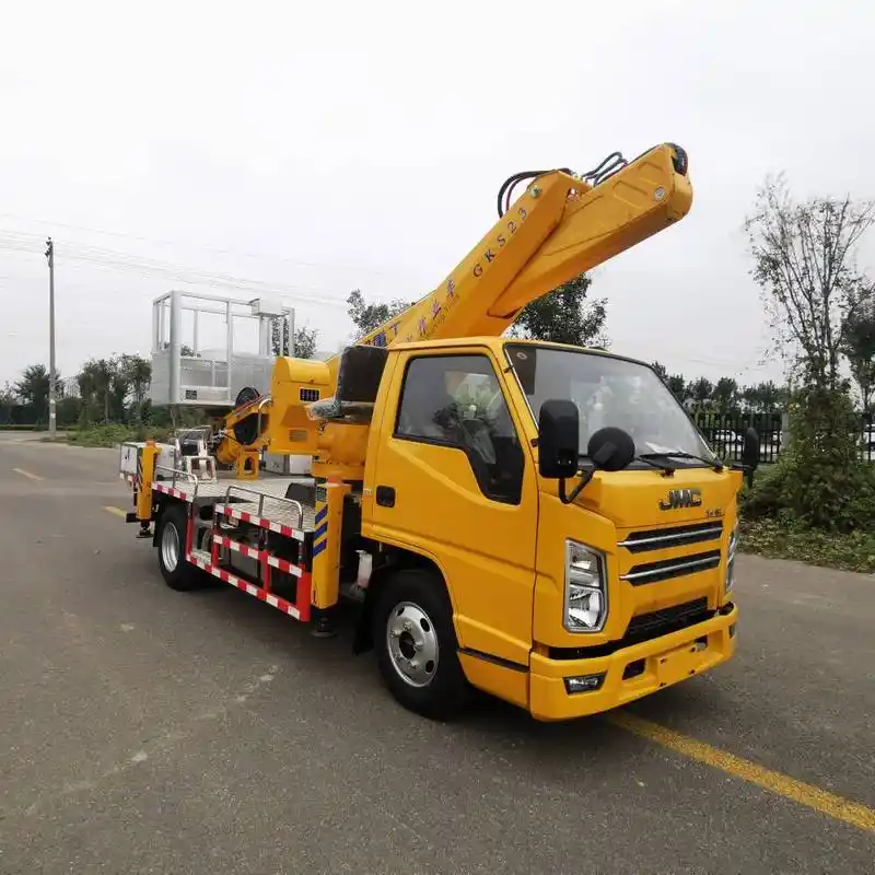 国六蓝牌江铃23米直臂高空作业车载人登高车图片