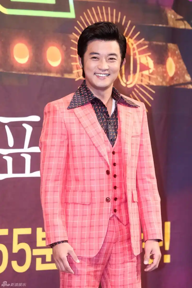 高清组图:韩星安在旭孙谭菲宣传新剧《光与影》_高清图集_新浪网