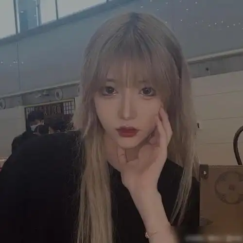 让大家意外的是网友们点过咬米陪玩后,都纷纷表示物