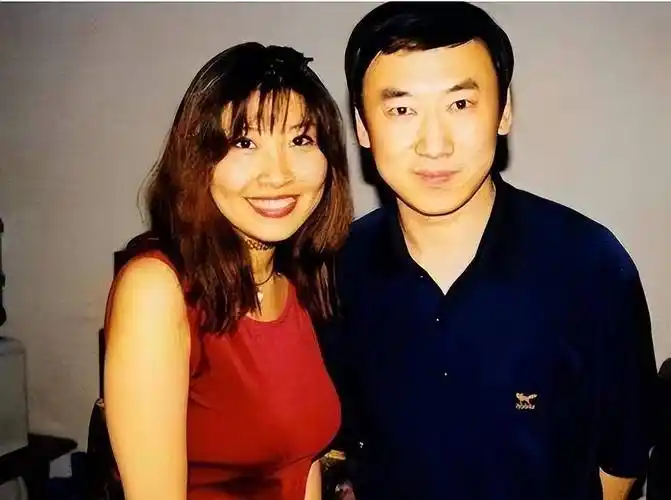 80年代著名歌星张蔷为什么销声匿迹了?_歌曲_大陆_女歌星