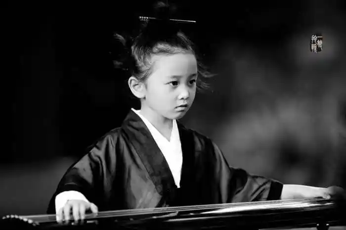 最萌小道姑神似黄多多 盘点超萌小和尚小道姑