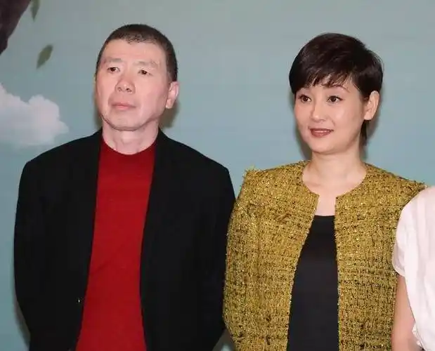 冯小刚病情恶化,身价过亿却为何放弃治疗?