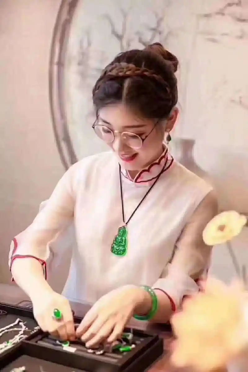 无规矩不方圆佩戴翡翠玉石的讲究