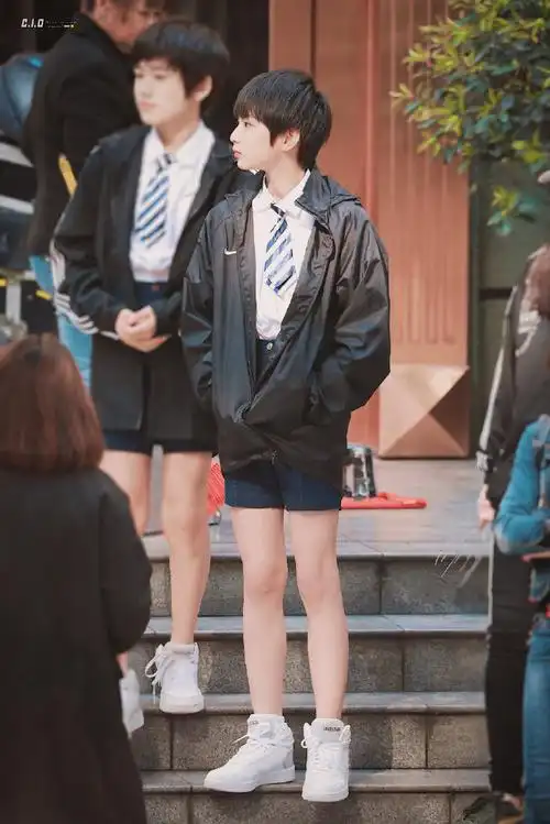 卡瓦.有灌篮梦长腿bb#刘耀文 特别可爱