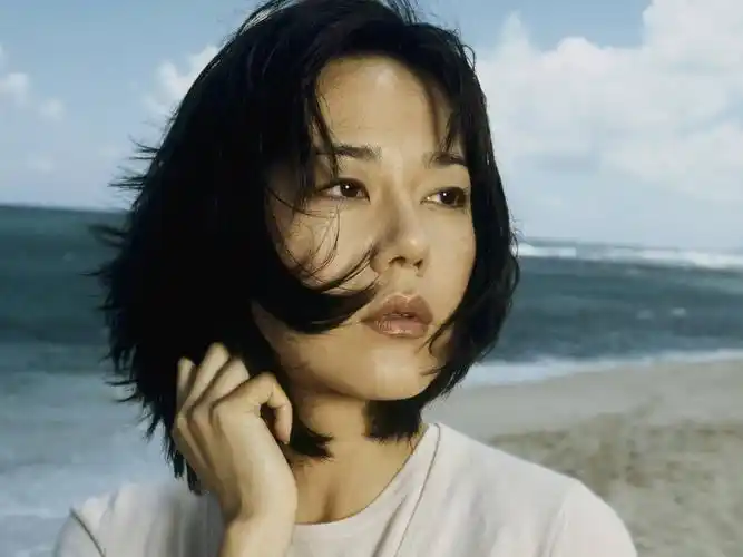 韩国女星金允珍yunjin kim