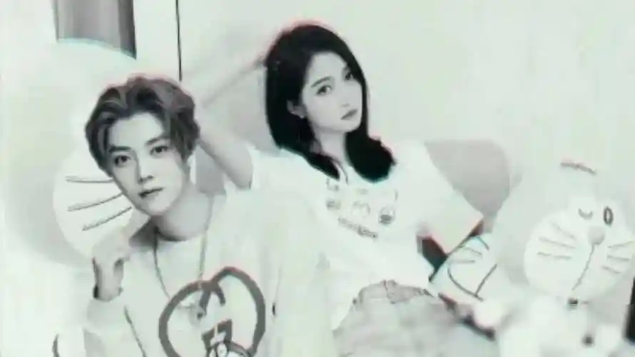 鹿晗关晓彤东京甜蜜游玩粉碎分手谣言