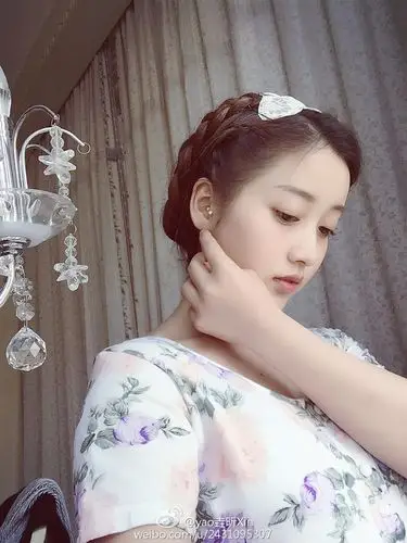 学霸女神 18岁中戏校花刘垚昕海量写真