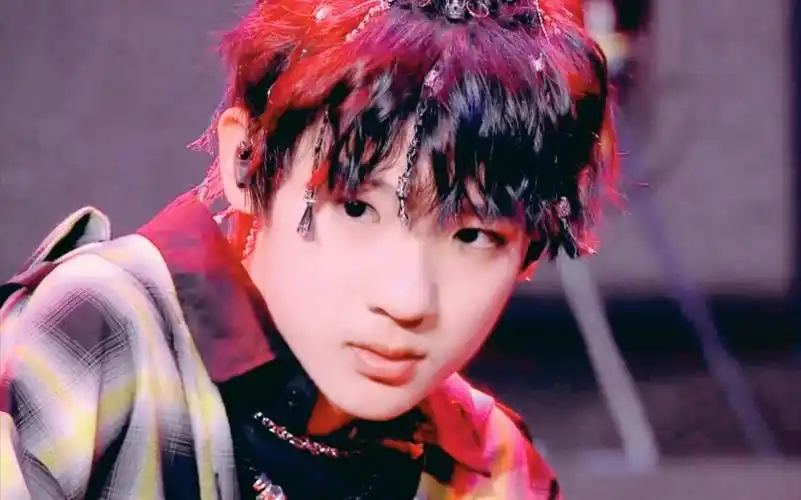 张峻豪tf家族少年onfire刀马旦cut官摄