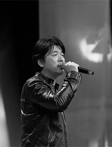 金钟国后,迎来了第三位重量级嘉宾,他就是黑豹乐队前任主唱秦勇